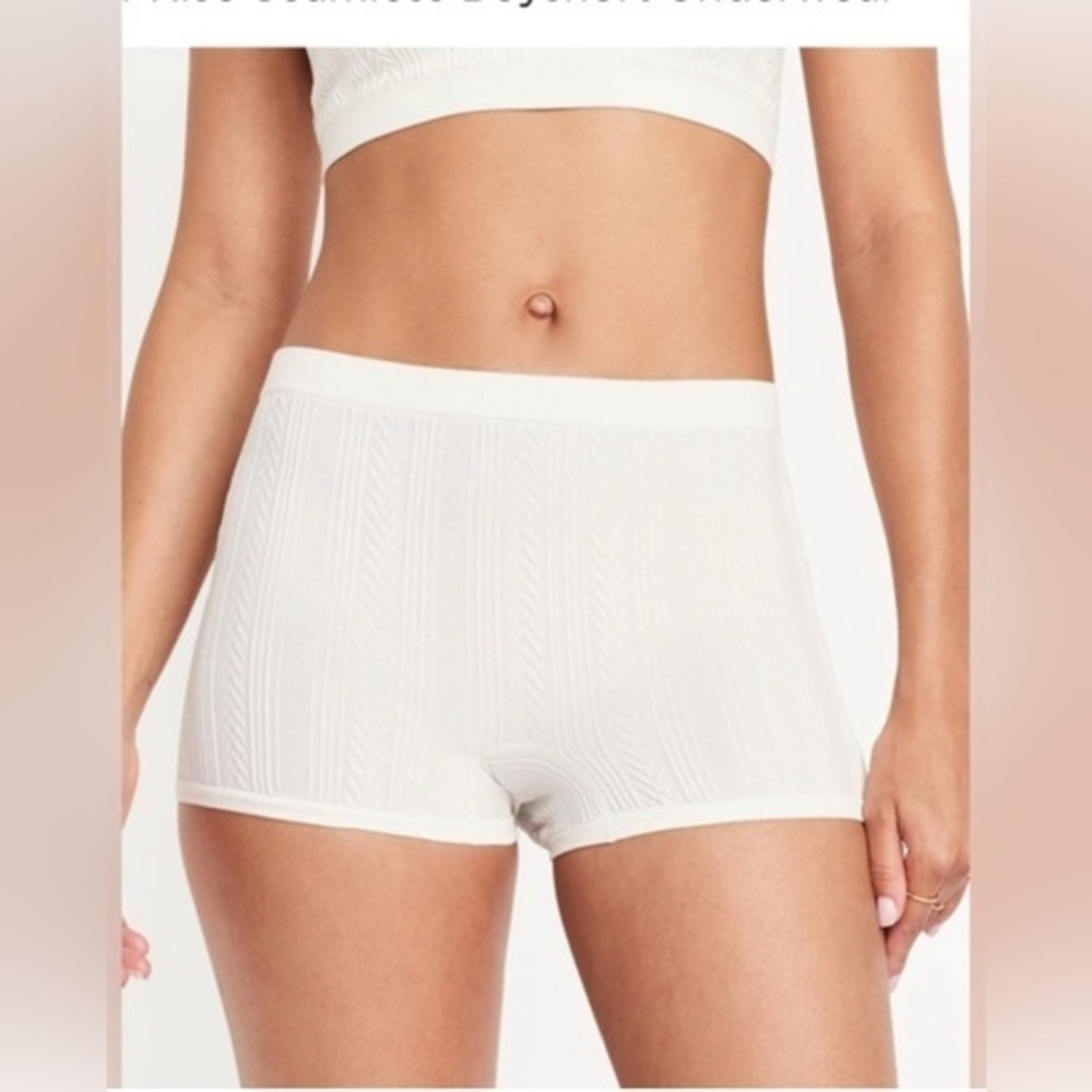 Old Navy Mid-Rise Seamless Boyshort Underwear Medium